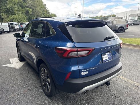 Used 2023 Ford Escape Platinum w/ Class II Trailer Tow Package image 5