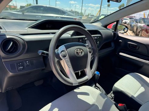 Used 2016 Toyota Prius C One FWD image 18