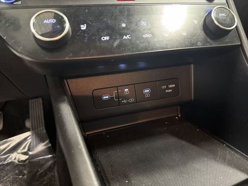 Used 2025 Hyundai Sonata SEL FWD image 25