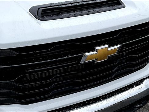 Used 2025 Chevrolet Silverado 2500 W/T w/ Snow Plow Prep/Camper Package image 26