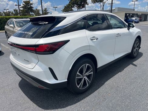 Used 2025 Lexus RX 350 Premium w/ Accessory Package (Z1) FWD image 8