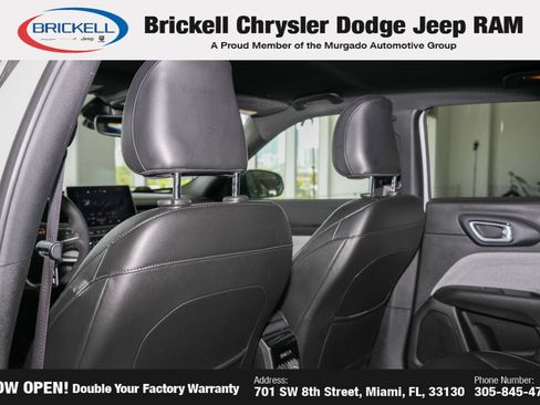 Used 2024 Jeep Compass Latitude AWD/4WD image 21