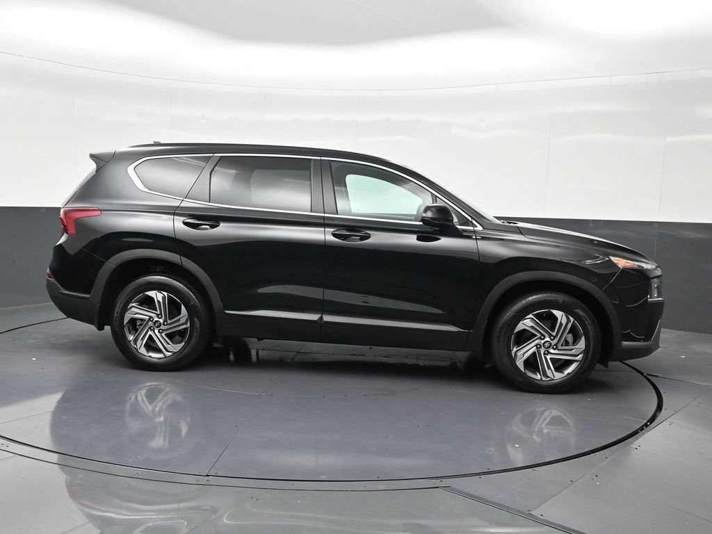 Used 2023 Hyundai Santa Fe SE FWD image 7