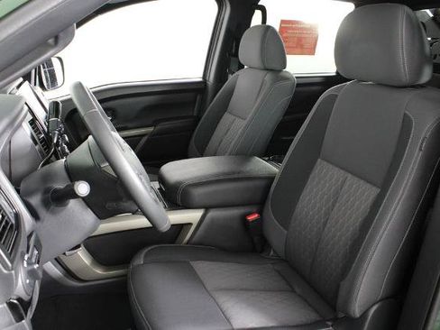 Certified 2024 Nissan Titan SV w/ SV Bronze Edition Package image 19