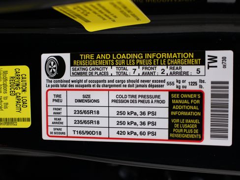 Used 2024 Toyota Highlander XLE AWD/4WD image 39