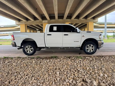 Used 2024 RAM 2500 Big Horn w/ Off Road Package AWD/4WD image 2