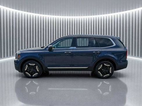 Used 2024 Kia Telluride S FWD image 7