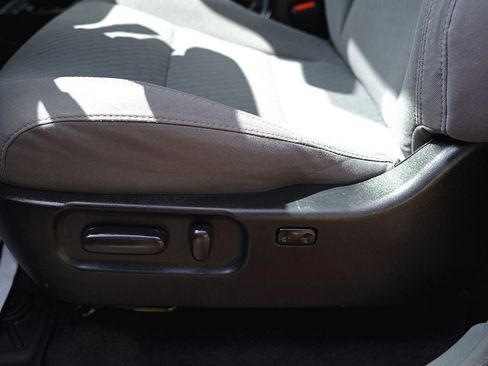 Used 2020 Toyota Tacoma SR5 image 21