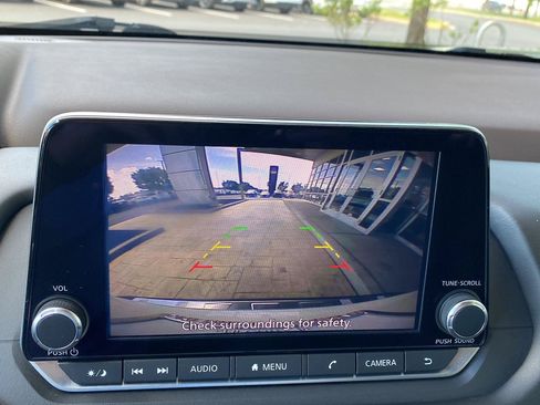 Certified 2023 Nissan Rogue SV w/ SV Premium B Package AWD/4WD image 33