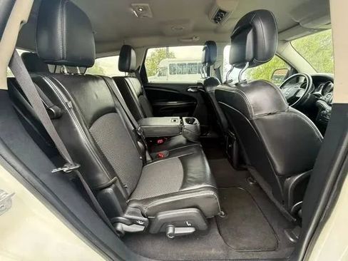 Used 2017 Dodge Journey Crossroad FWD image 15