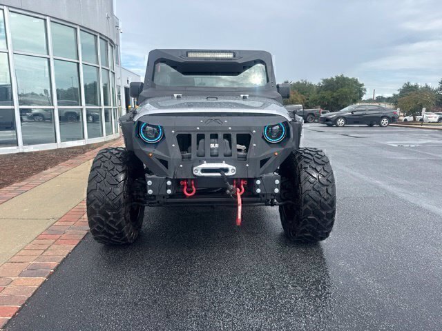 Used 2018 Jeep Wrangler Unlimited Sport S AWD/4WD image 3