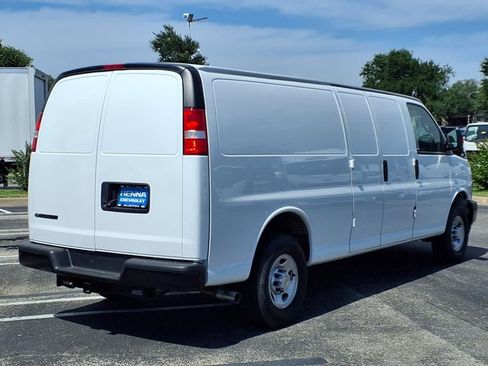 New 2024 Chevrolet Express 2500 Extended w/ Driver Convenience Package image 4