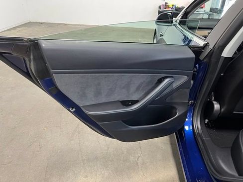 Used 2020 Tesla Model 3 Long Range AWD/4WD image 19