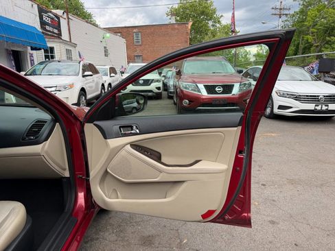 Used 2013 Kia Optima EX FWD image 44