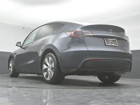 Used 2023 Tesla Model Y Long Range image 34