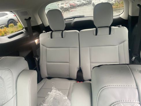 New 2026 Ford Explorer Platinum w/ LUX Leather Package image 31