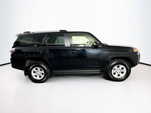 Used 2024 Toyota 4Runner SR5 image 10
