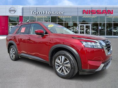 Certified 2025 Nissan Pathfinder SL