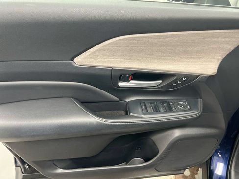 Used 2024 Toyota Grand Highlander AWD image 22