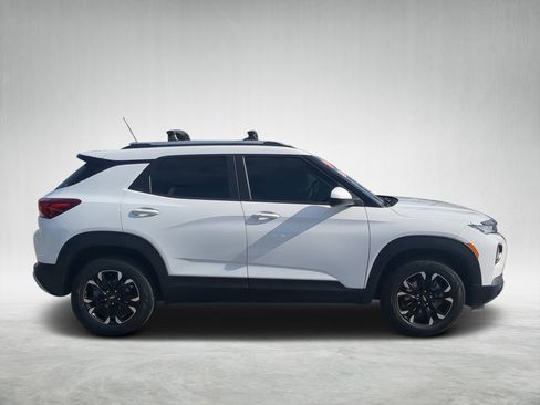 Used 2022 Chevrolet TrailBlazer LT image 2