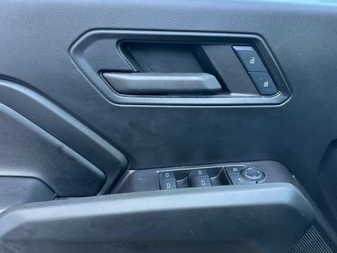 Used 2024 Chevrolet Colorado W/T RWD image 12