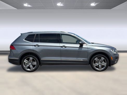 Used 2021 Volkswagen Tiguan SEL w/ 2-Row Tiguan MDO Package AWD/4WD image 8