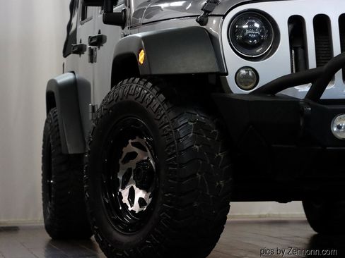 Used 2016 Jeep Wrangler Unlimited Sport w/ Quick Order Package 24S AWD/4WD image 4