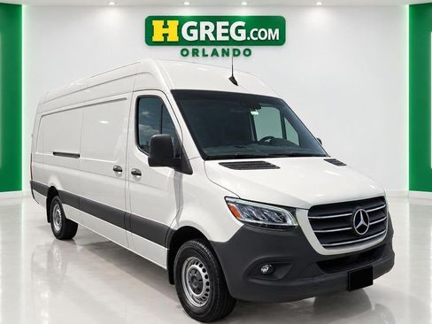 Used 2021 Mercedes-Benz Sprinter 3500 w/ Exterior Lighting Package image 4