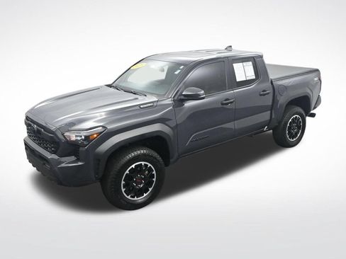 Used 2025 Toyota Tacoma TRD Off-Road w/ TRD Off Road Upgrade Package AWD/4WD image 31