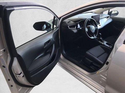 Used 2023 Toyota Corolla LE FWD image 14
