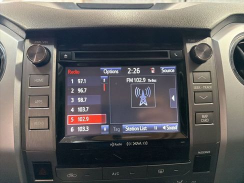 Used 2017 Toyota Tundra SR5 image 18