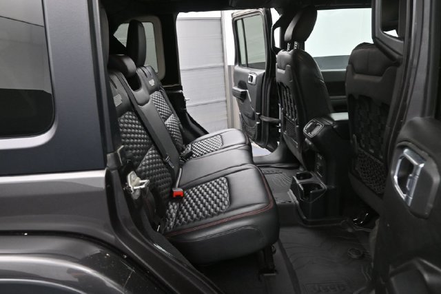 Used 2021 Jeep Wrangler Unlimited Rubicon AWD/4WD image 15
