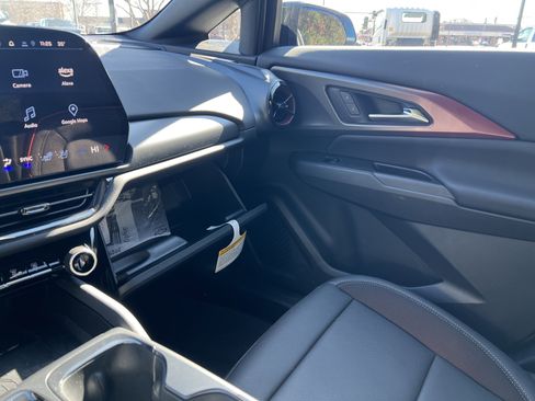 New 2025 Chevrolet Equinox EV RS w/ Convenience Package II image 30