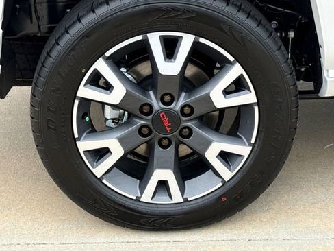 New 2026 Toyota 4Runner TRD Sport Premium AWD/4WD image 10