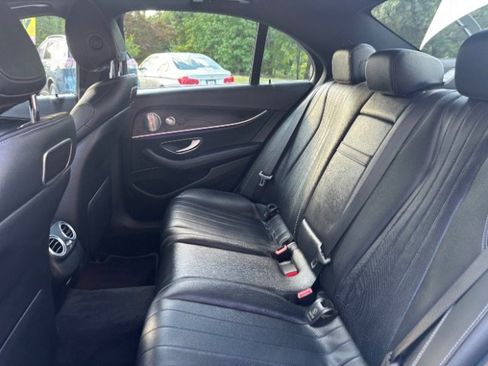 Used 2018 Mercedes-Benz E 300 E300 Luxury 4MATIC Sedan image 35