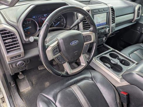 Used 2021 Ford F250 Platinum image 9