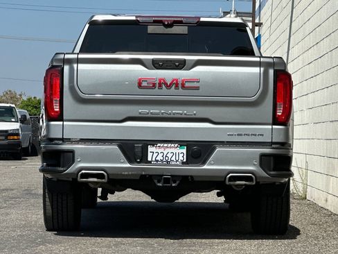 Used 2023 GMC Sierra 1500 Denali w/ Denali Reserve Package AWD/4WD image 5