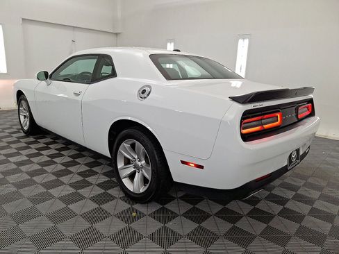 Used 2023 Dodge Challenger SXT image 21