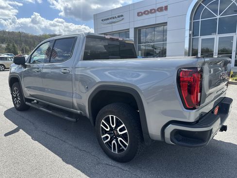 Used 2024 GMC Sierra 1500 AT4 w/ Technology Package image 11