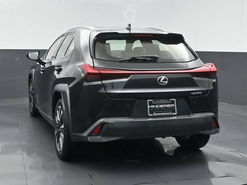 Used 2021 Lexus UX 200 w/ Accessory Package (Z2) FWD image 6