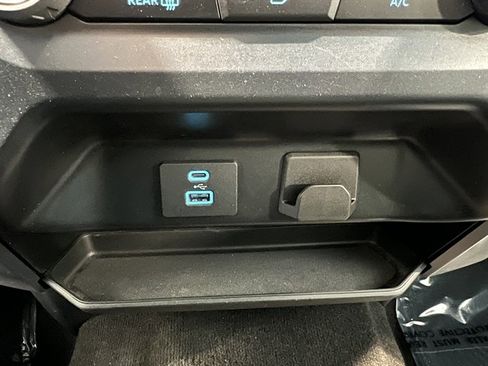 Used 2023 Ford F150 XLT image 43