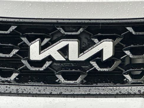 Used 2022 Kia Sorento EX w/ Panoramic Sunroof Package image 40