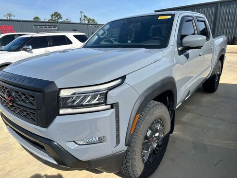 Used 2023 Nissan Frontier Pro-X w/ Pro-X Premium Package RWD image 2