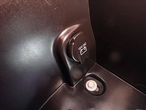 Used 2012 Chrysler 200 LX FWD image 19