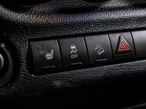 Used 2014 Jeep Wrangler Unlimited Rubicon w/ Connectivity Group AWD/4WD image 24