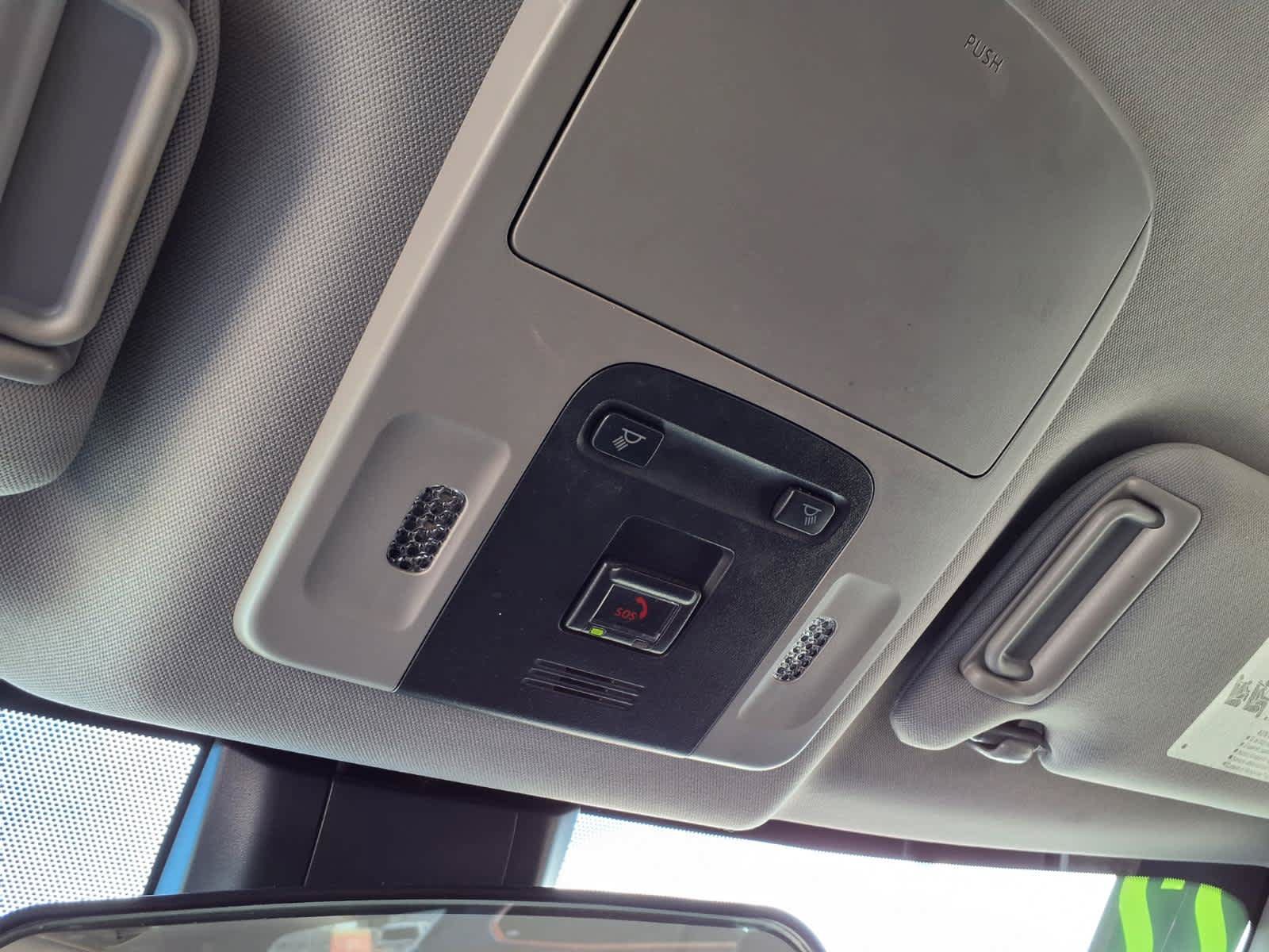 Used 2022 Toyota Camry SE w/ Carpet Mat Package (TMS) FWD image 25
