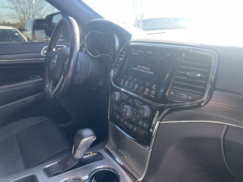 Used 2021 Jeep Grand Cherokee Limited w/ Trailer Tow Group IV image 30