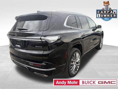 Used 2025 Buick Enclave Avenir AWD/4WD image 9