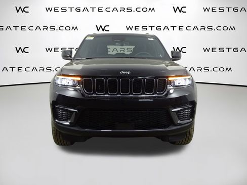 New 2025 Jeep Grand Cherokee Laredo X image 4