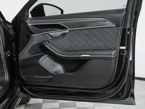 Used 2024 Audi S8 4.0T image 68